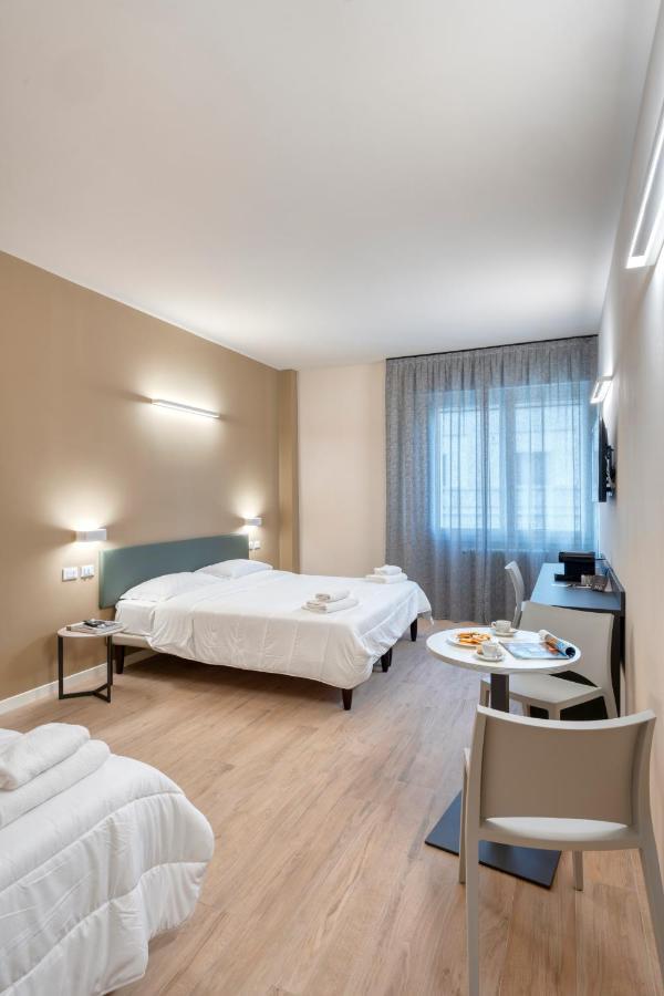 Astoria Comfort Rooms Bolonia Exterior foto