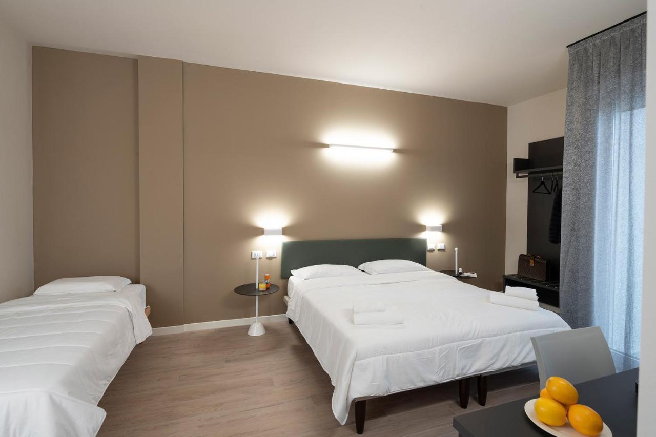 Astoria Comfort Rooms Bolonia Exterior foto